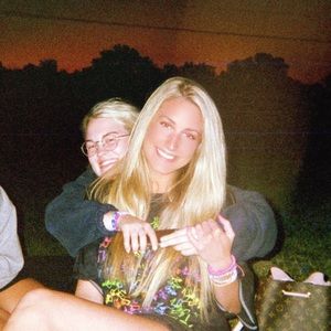 Meet your Posher, Haley